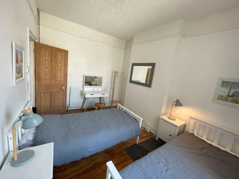 Stylish 5-Bedroom House Near Tunnels Beach Ilfracombe Luaran gambar